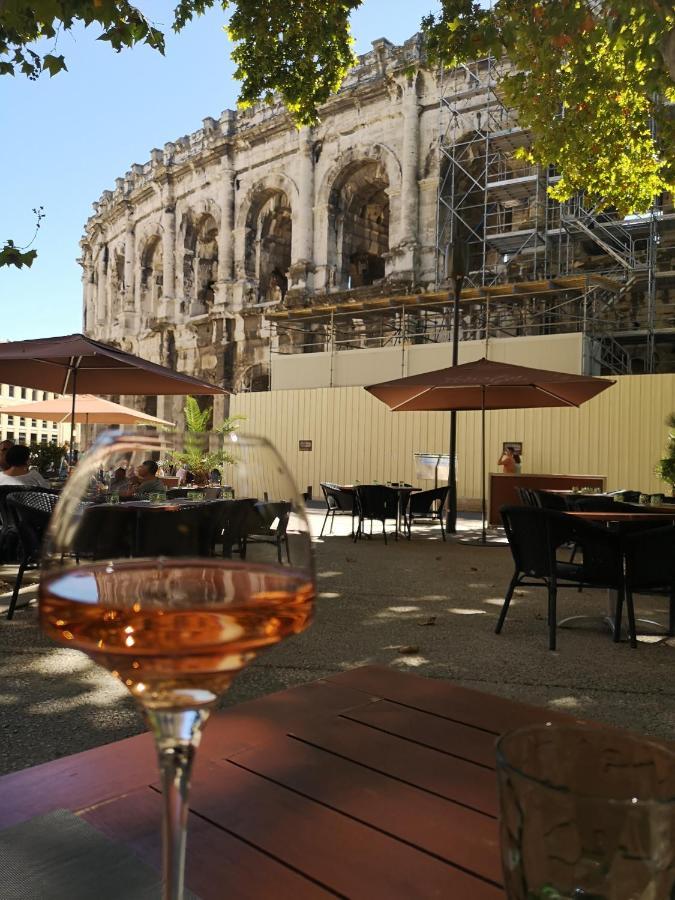 Hotel De L'Amphitheatre Nîmes Exteriör bild
